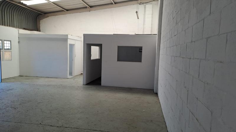 To Let commercial Property for Rent in Walmer Eastern Cape